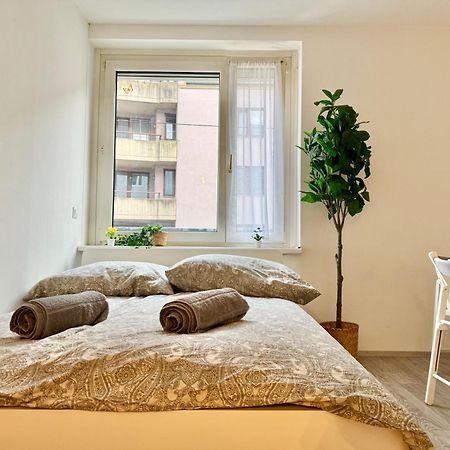 Prime Suites Near Schoenbrunn Castle Wenen Buitenkant foto