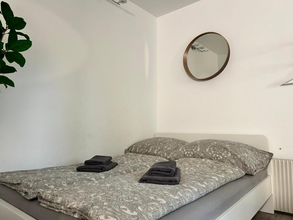 Prime Suites Near Schoenbrunn Castle Wenen Buitenkant foto