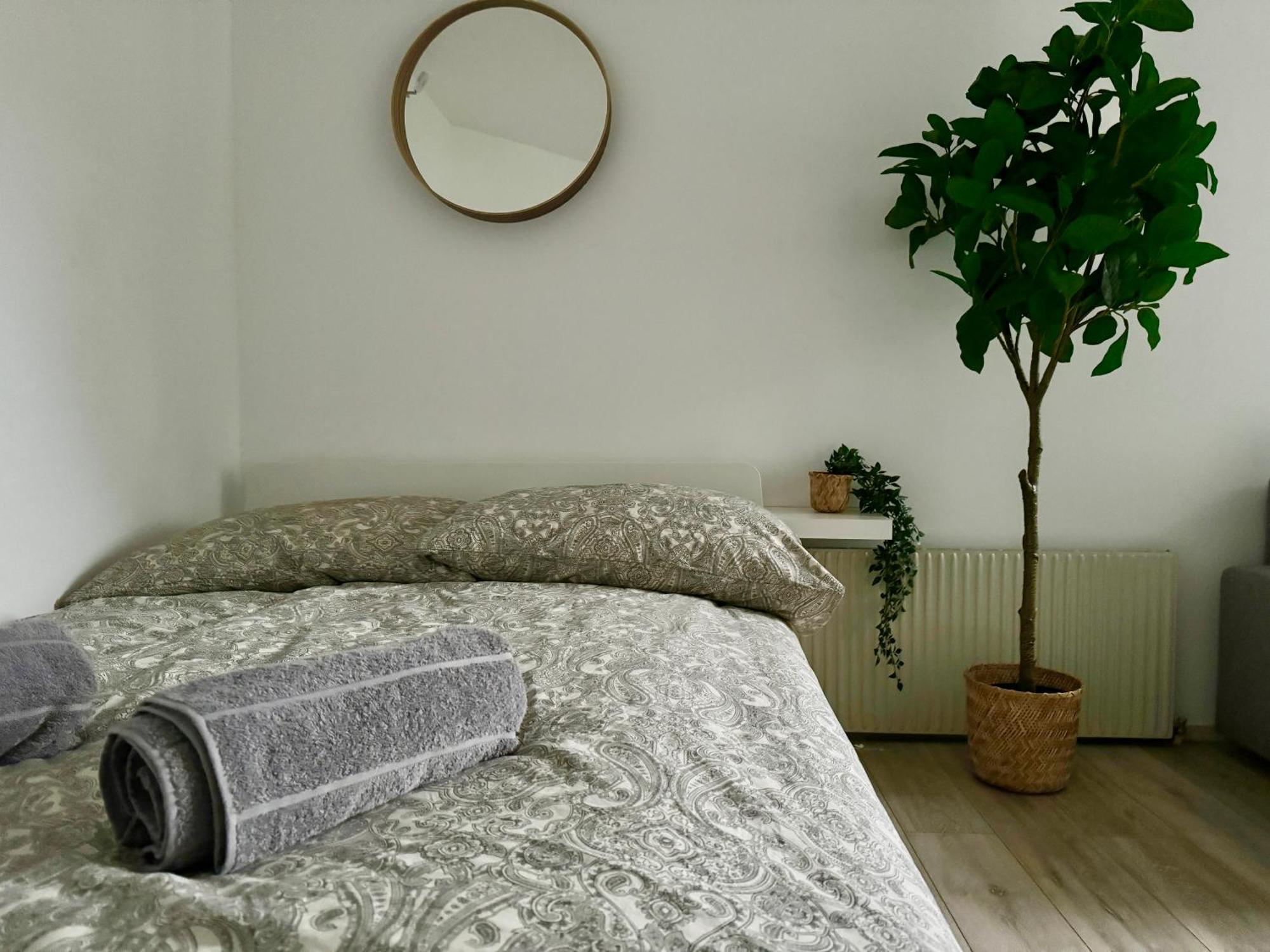 Prime Suites Near Schoenbrunn Castle Wenen Buitenkant foto