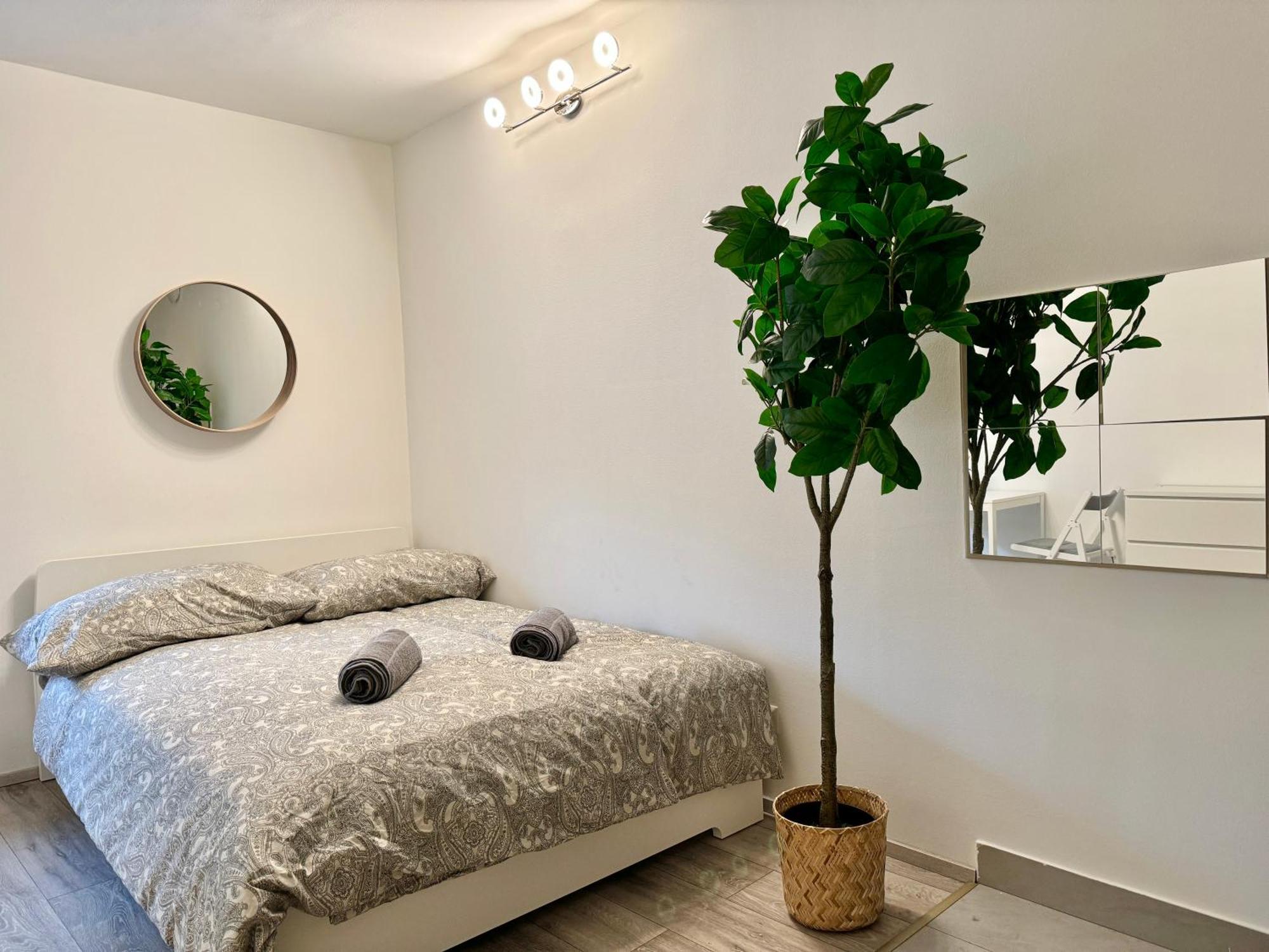 Prime Suites Near Schoenbrunn Castle Wenen Buitenkant foto