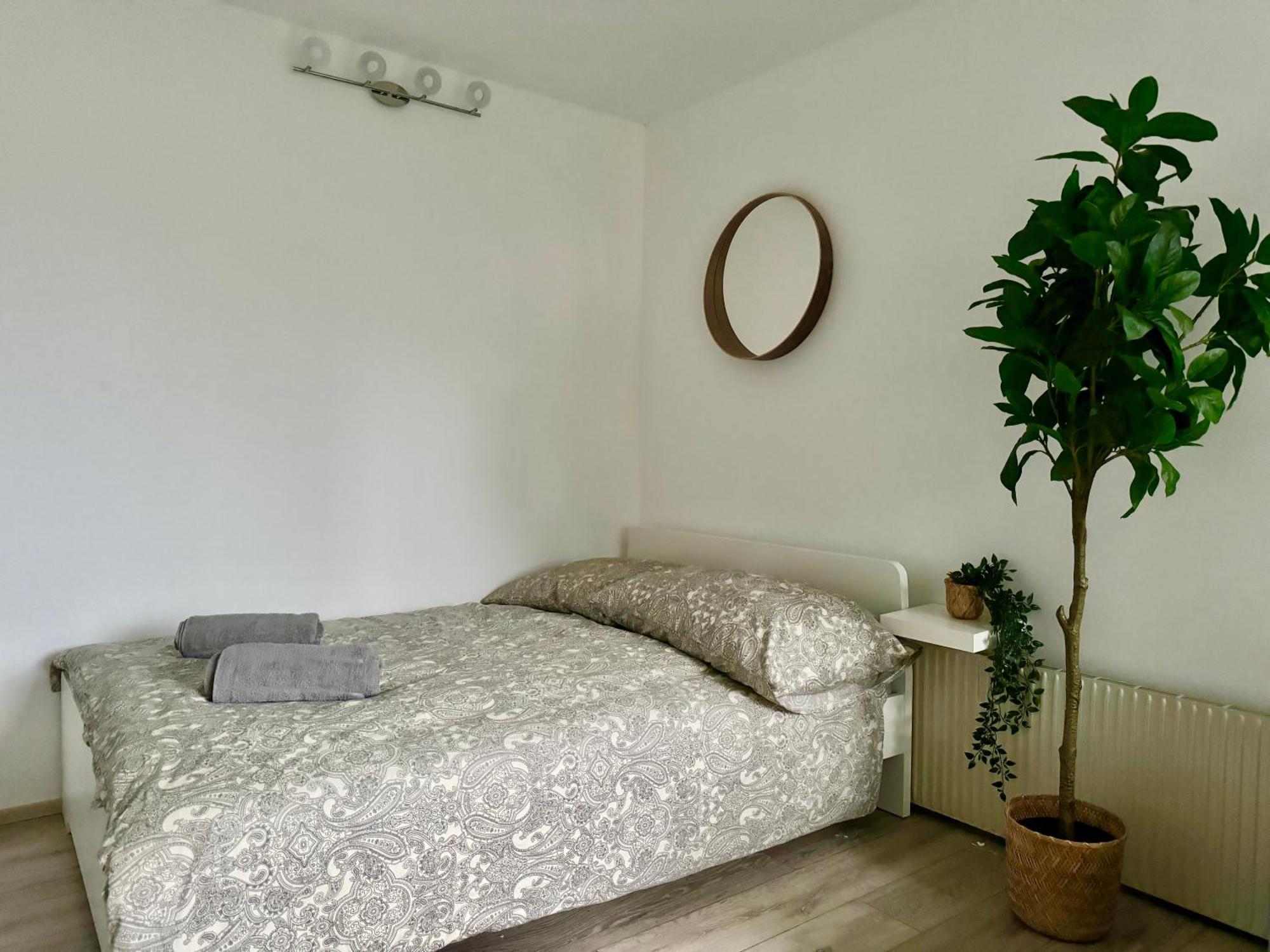 Prime Suites Near Schoenbrunn Castle Wenen Buitenkant foto