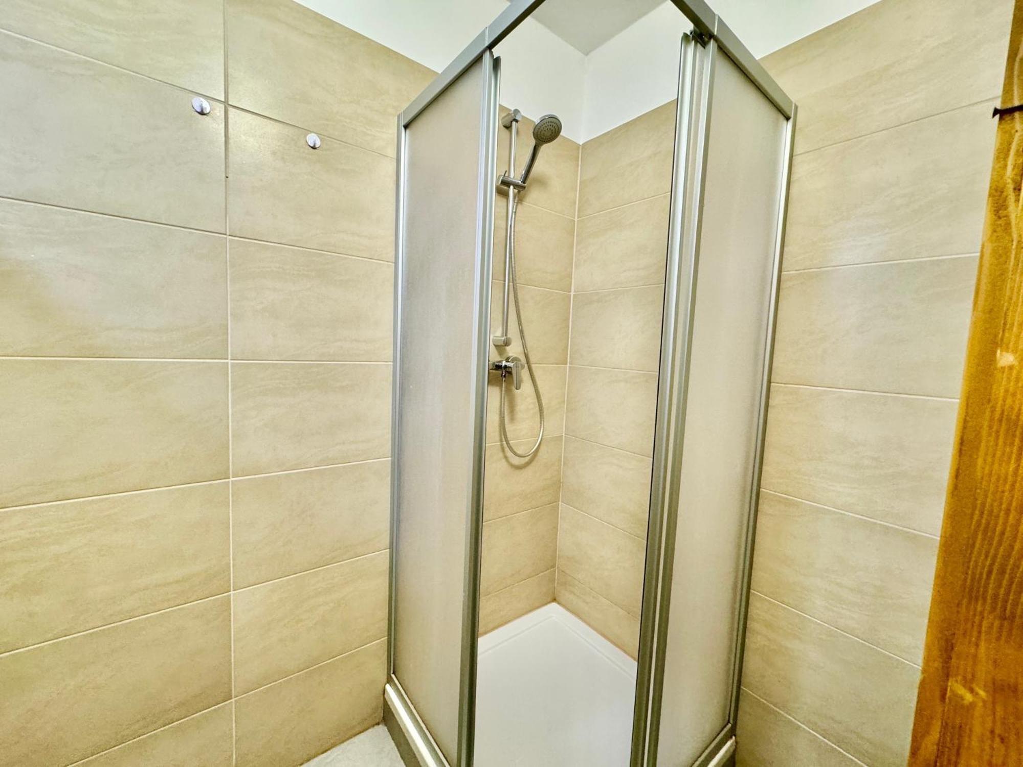 Prime Suites Near Schoenbrunn Castle Wenen Buitenkant foto