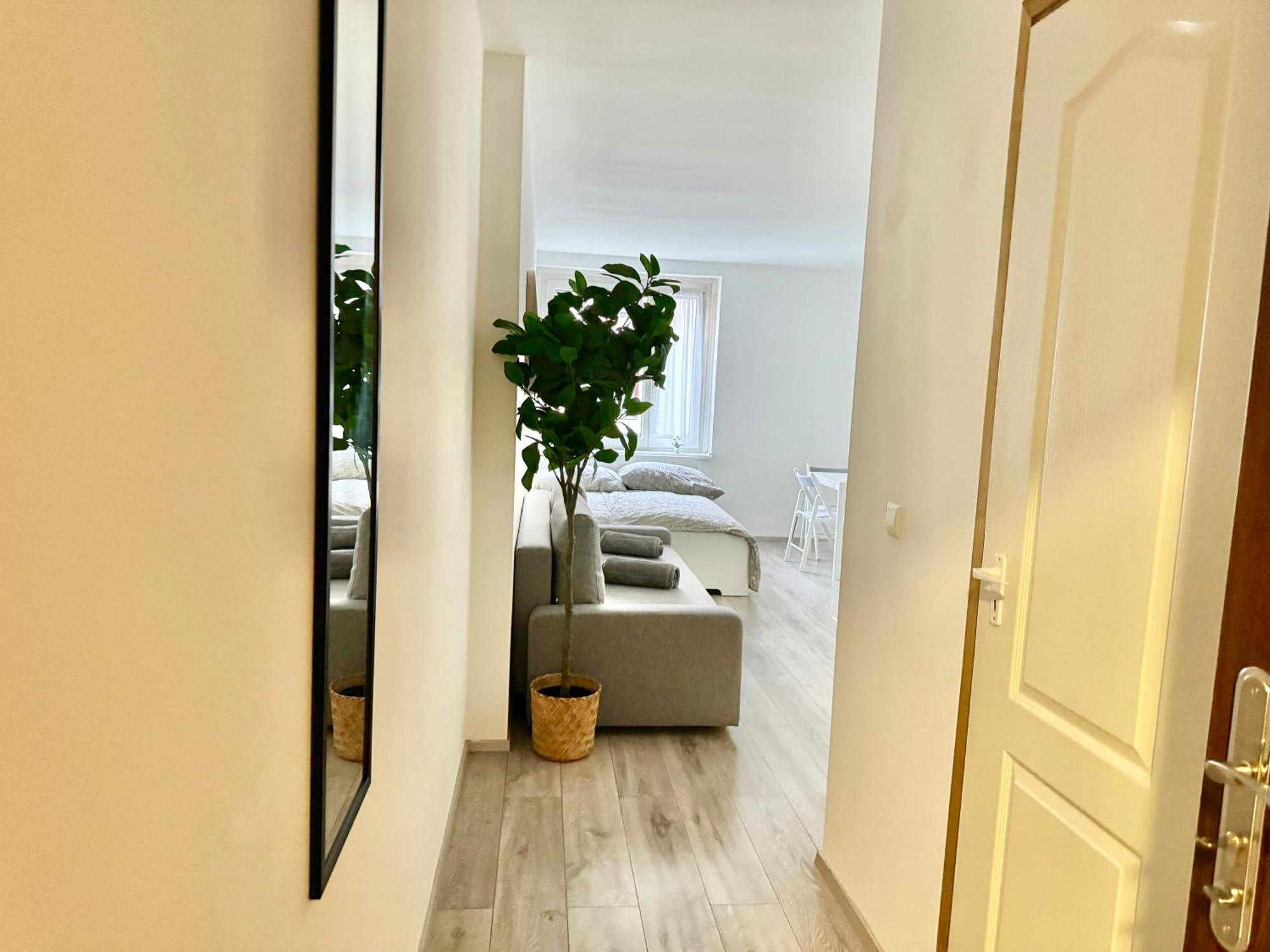 Prime Suites Near Schoenbrunn Castle Wenen Buitenkant foto