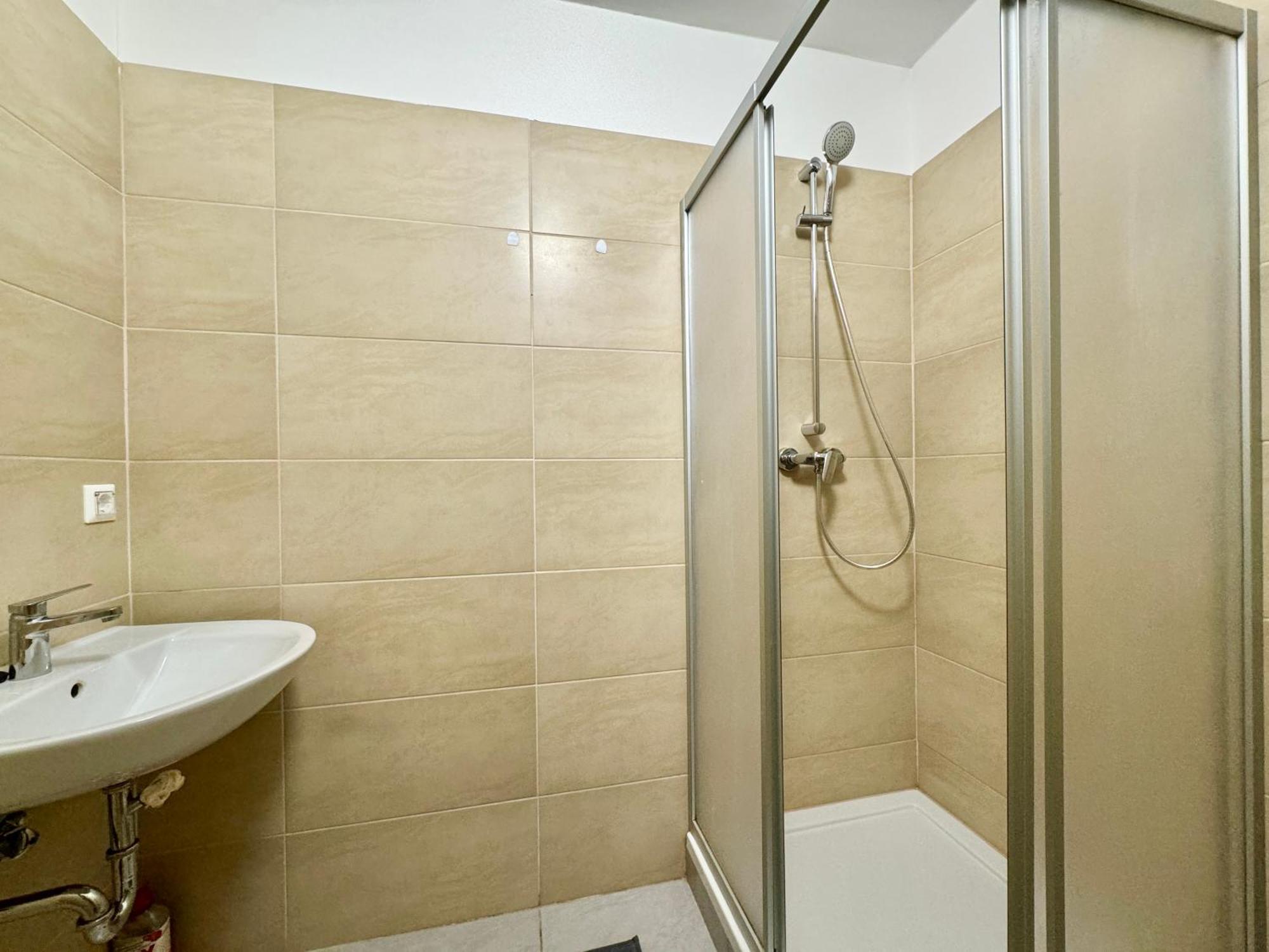 Prime Suites Near Schoenbrunn Castle Wenen Buitenkant foto